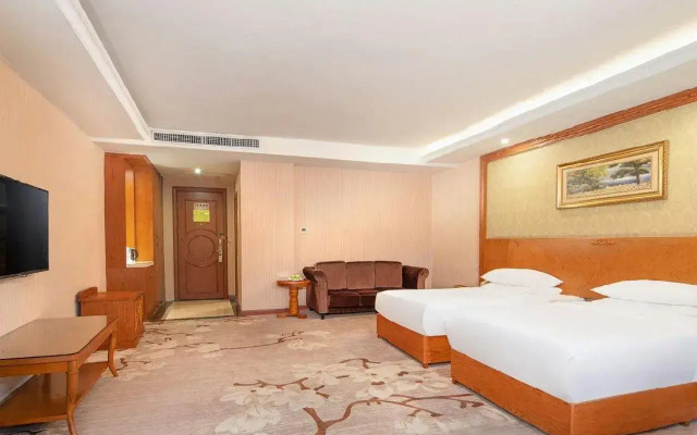 Vienna Hotel Huizhou Chenjiang Avenue