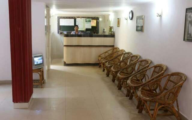 Hotel Travellers Inn