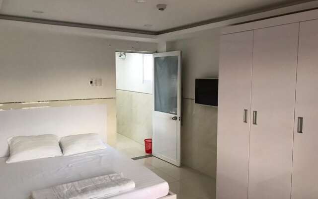 Quang Hong Phat 2 Hotel by OYO Rooms
