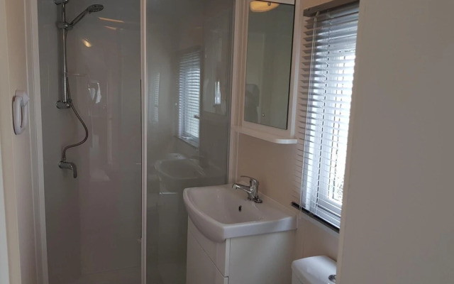 Chalet Lynn - Oosterschelde Camping Anna Friso