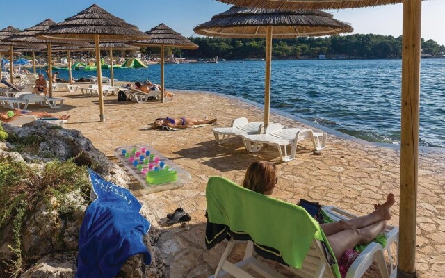 Nice Apartment in Porec With 2 Bedrooms