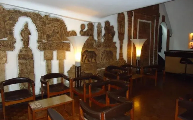 Royal Lotus Hotel
