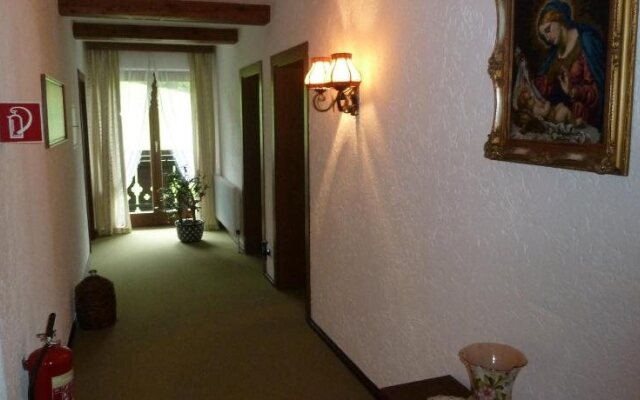 Hotel Pension „Schöne Aussicht“