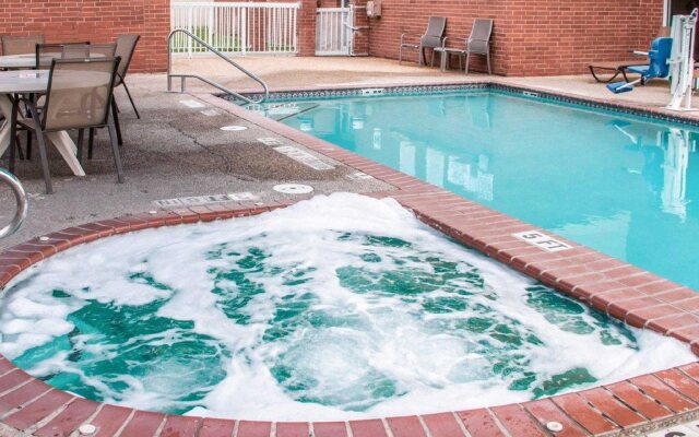 Quality Suites San Antonio Northeast