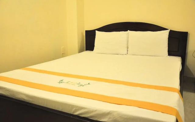 Navi Hotel Etown