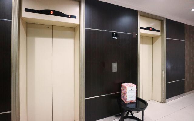 The London Living Apartment at Kebagusan City