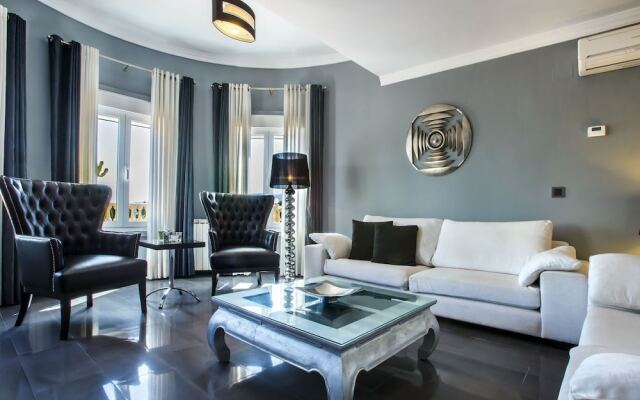 Luxury Villa With Private Swimming Pool in Moraira