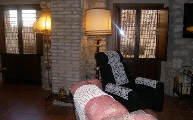 Fonda Cal Blasi