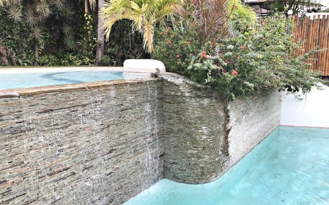 Waimea Luxury Houses - Adults Only