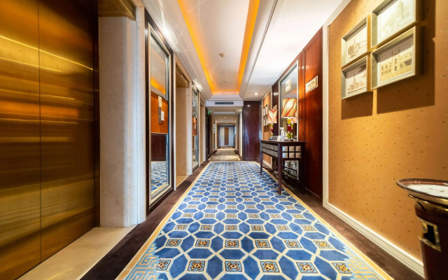 Ramada Yichang Hotel