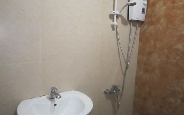 Plaza Maria Luisa Suites Inn