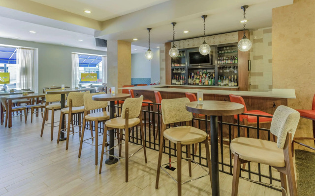 Hilton Garden Inn Indianapolis Downtown