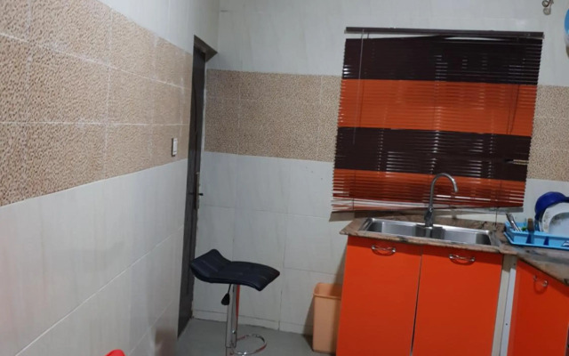 DELIGHTFUL ! 3 BEDROOM TERRACE DUPLEX EN-SUITE LEKKI AIRCON WiFi