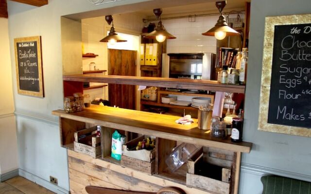 The Crown at Playhatch