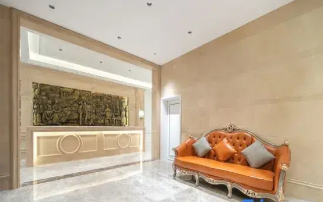Vienna Classic Hotel (Zhongsujin Street Store, Manzhouli)