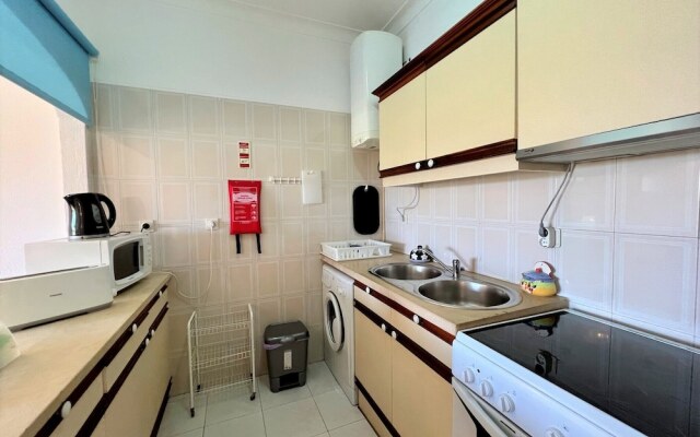 Albufeira Classic 1 With Pool by Homing