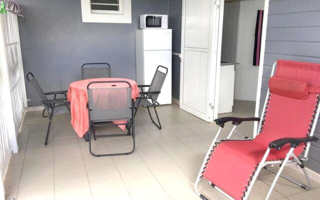 Studio in Baie Mahault, With Private Pool, Furnished Garden and Wifi