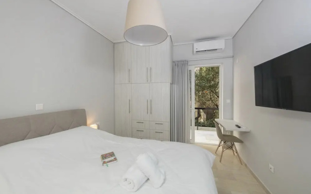 Stylish and Modern Apartment in the Heart of Athens