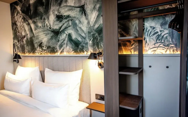 Motel One Paris-Porte de Versailles