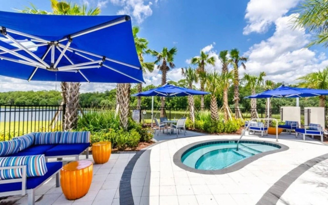 6BR Luxury Home w Private Pool BBQ