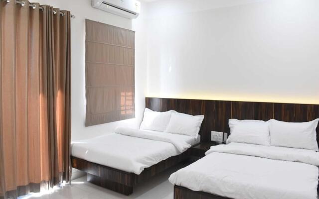 Hotel President Banquet & Lawns