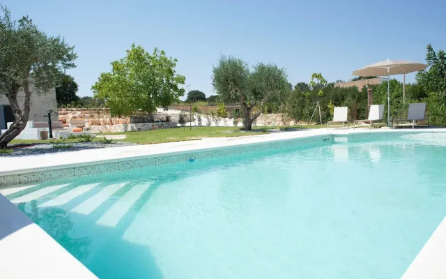 Idyllic Home With Pool Near Cisternino
