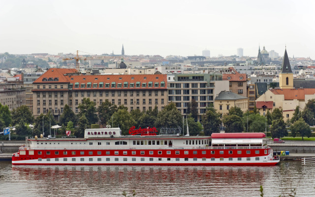 Botel Albatros