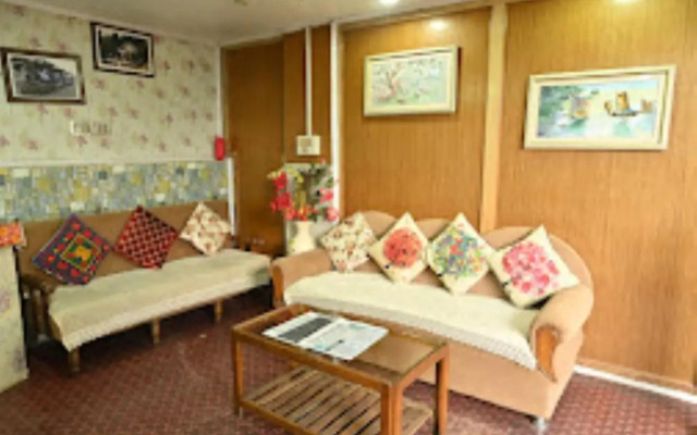 OYO 29777 Hotel Aliment