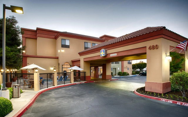 Best Western Plus Fresno Inn