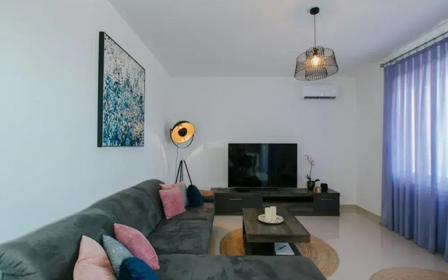 Scenic Sea View Apartment Trogir