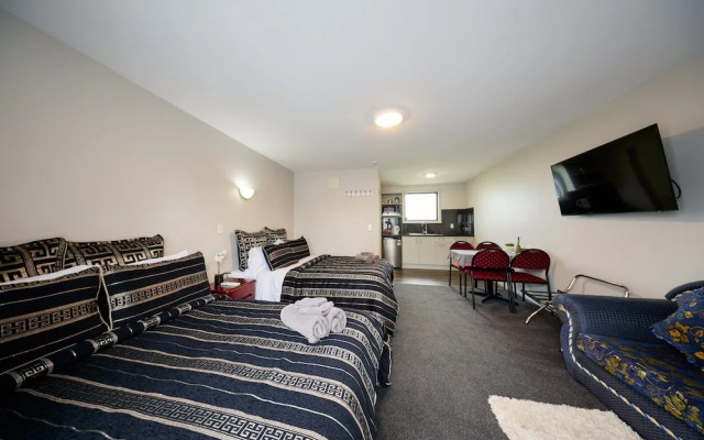Willowbank Motel