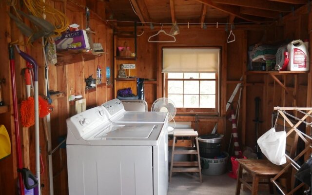 Cedar Creek - 3 Br Home