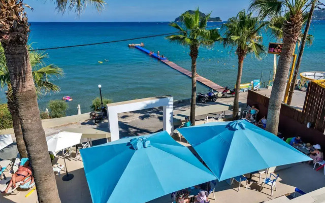 Cameo Beach Resort
