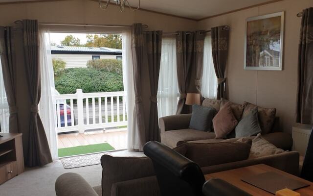 2-bed Caravan - Oakdene Forest Park