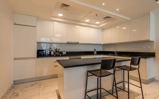 Noora Tower 4504 Business bay