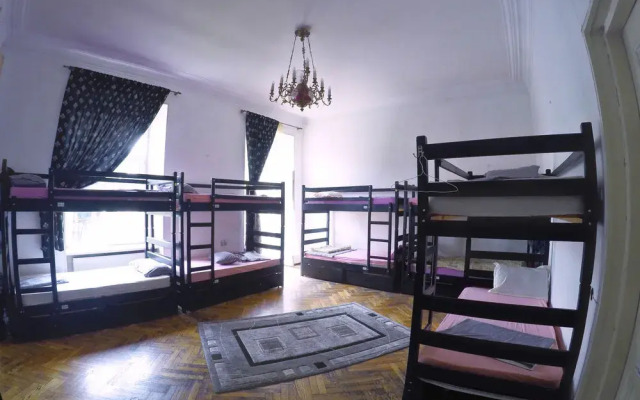 Boombully Rooms  Hostel