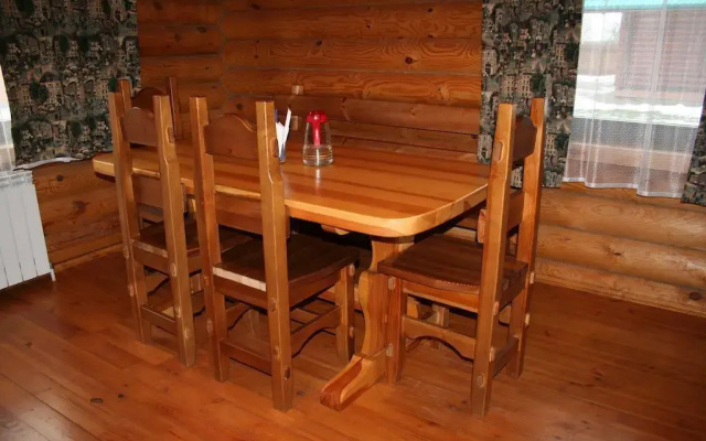 Tri Bani Guest House