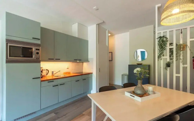 Cozy Beachside Apartment