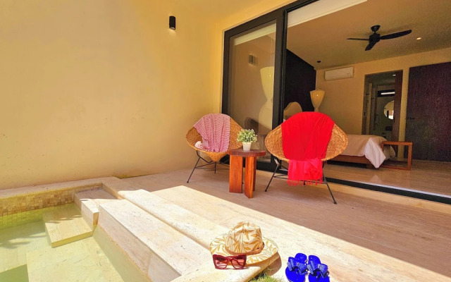 Loch Tulum Condos by BUnik