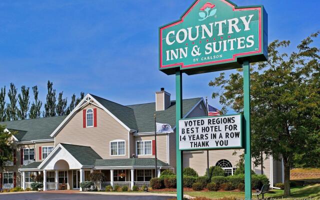 Country Inn & Suites by Radisson, Freeport, IL