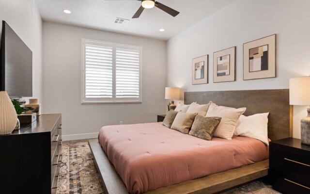 Desert Daydream 4 Bedroom Townhouse