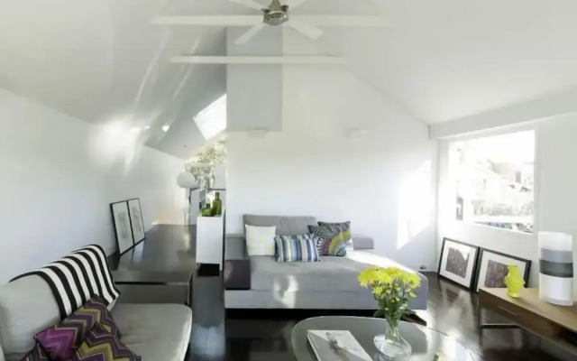 Stunning Family Home 5mins to CBD H332