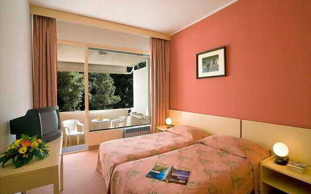 Pinea Valamar Collection Resort