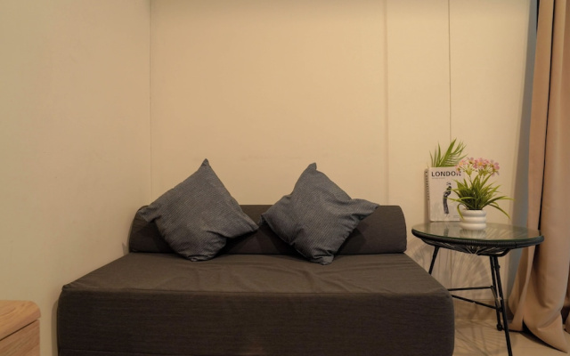 Spacious And Homey Studio At Cleon Park Apartment – Guest Rooms – Jakarta