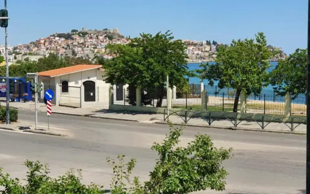 Adell Miramare Golden Loft