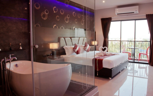101 Holiday Suites