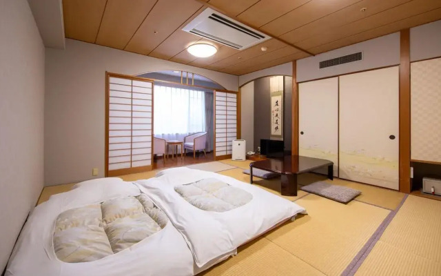 Yufuin Hotel Shuhokan