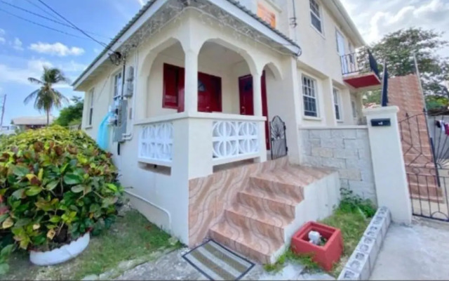 Carmen's Cozy Studio