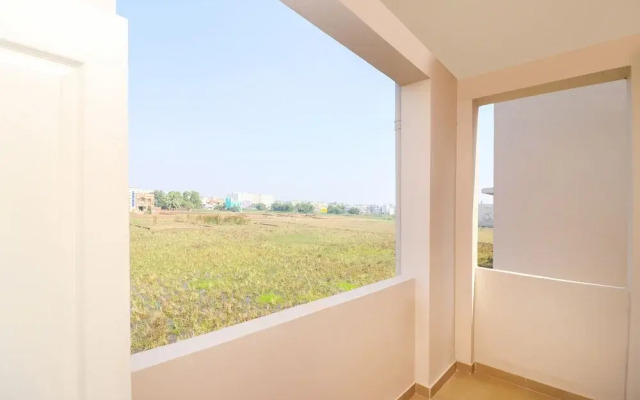 OYO 27826 Home Graceful Stay Near Airport