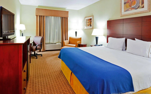 Holiday Inn Express Hotel & Suites Magee by IHG